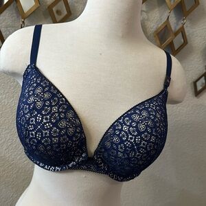 NWT Victoria Secrets Bra